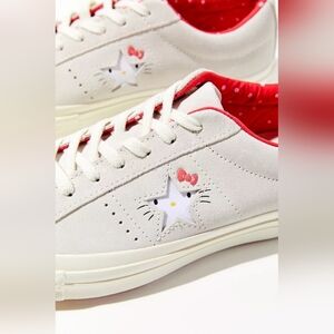Hello Kitty × One Star Converse Leather Light Sand 9